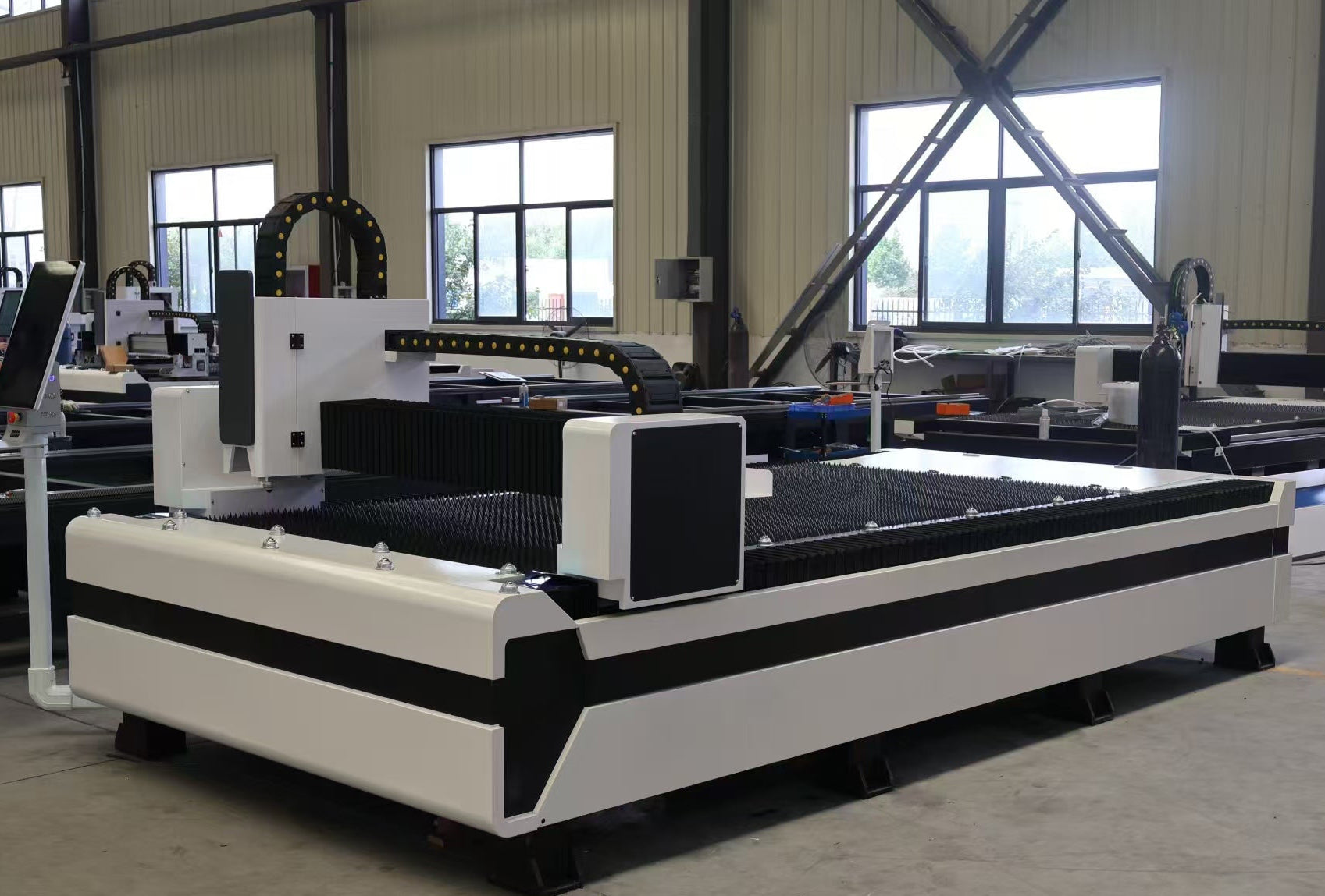 Fiber laser CNC table 5X10