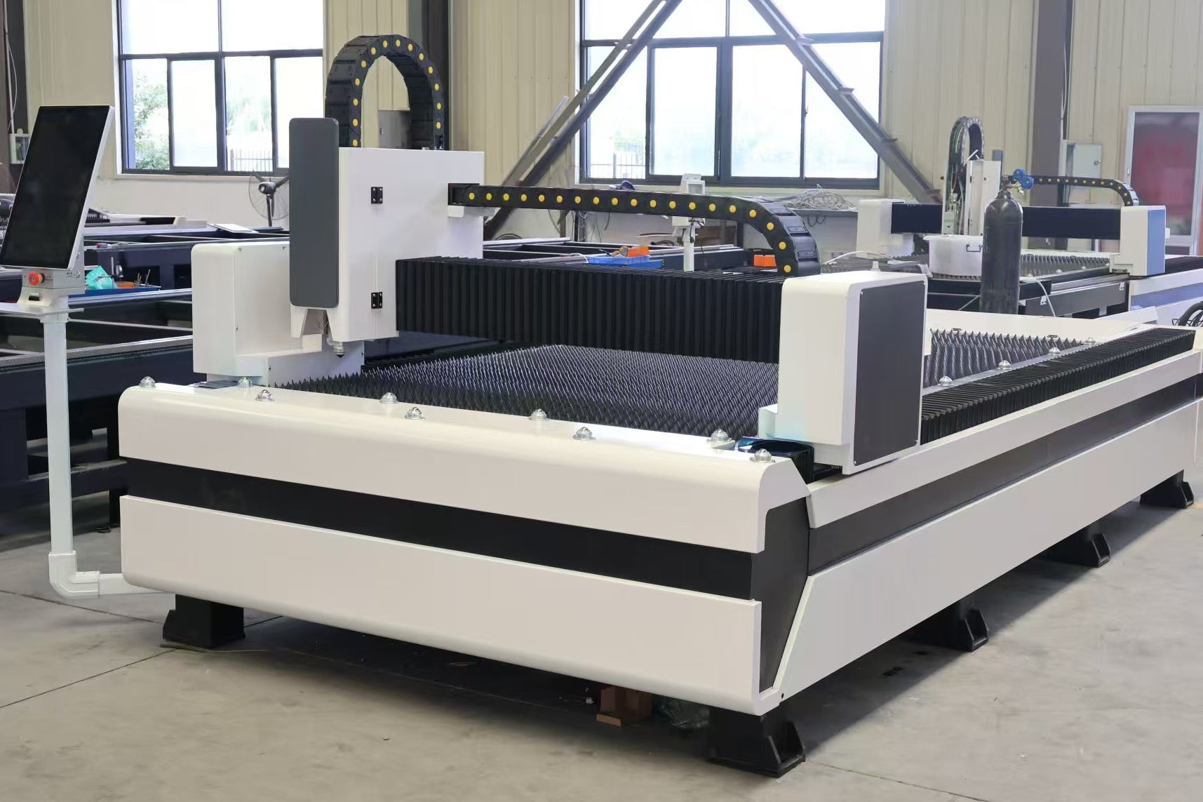 Fiber laser CNC table 5X10
